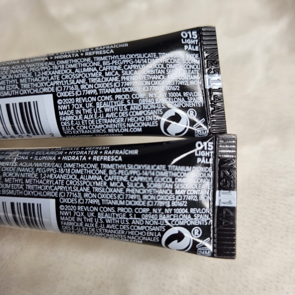 Revlon ColorStay Skin Awaken Concealer. Shade 15 Light. - Picture 4 of 4